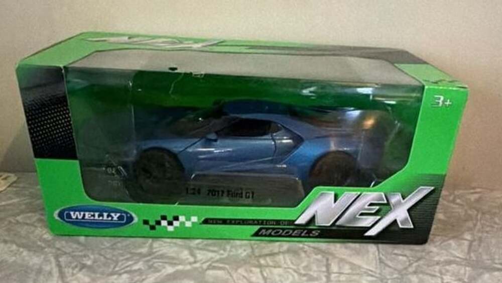 Welly Ford GT 2017 Size 1/24 Blue Diecast Model Car